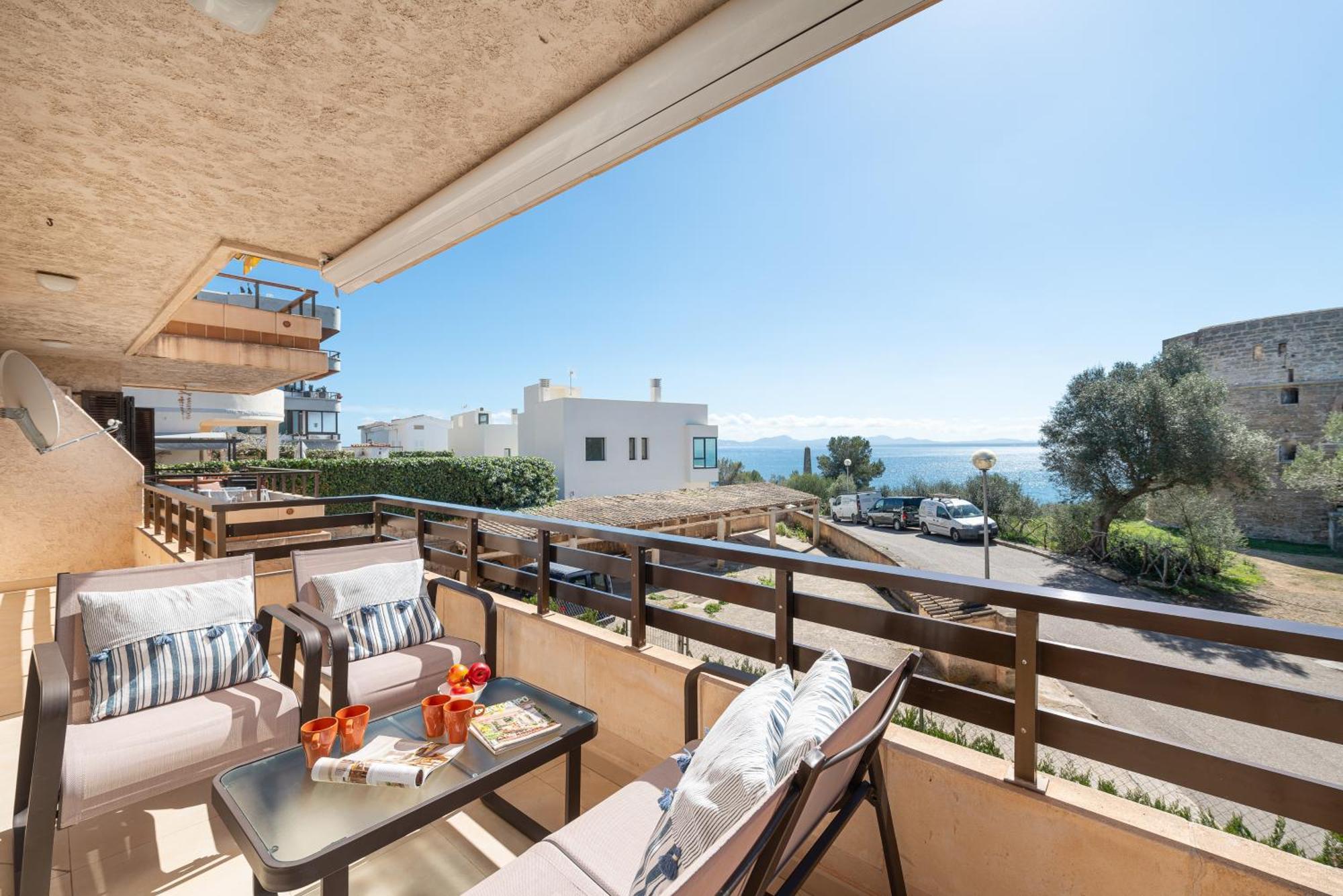Alcanada Torre Mayor, Solo 50 Metros Del Mar Alcudia  Ngoại thất bức ảnh